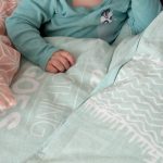 Ich sitze am Boden vom Kinderzimmer und frage mich…