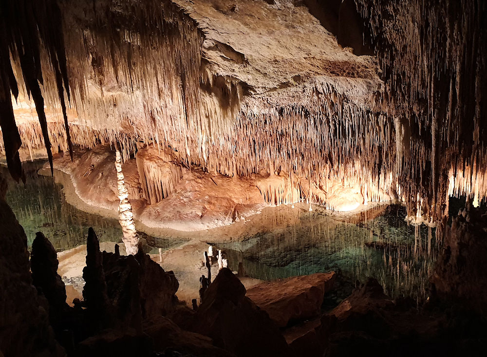 Cuevas del Drach